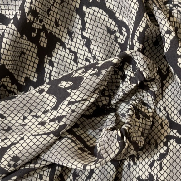 Top - Picture 7 of 7